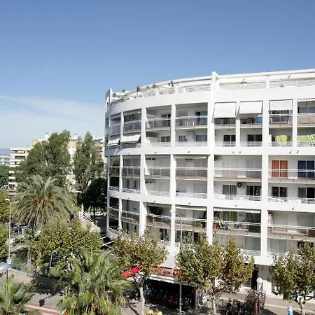 Apartbeach Royal Apartment *